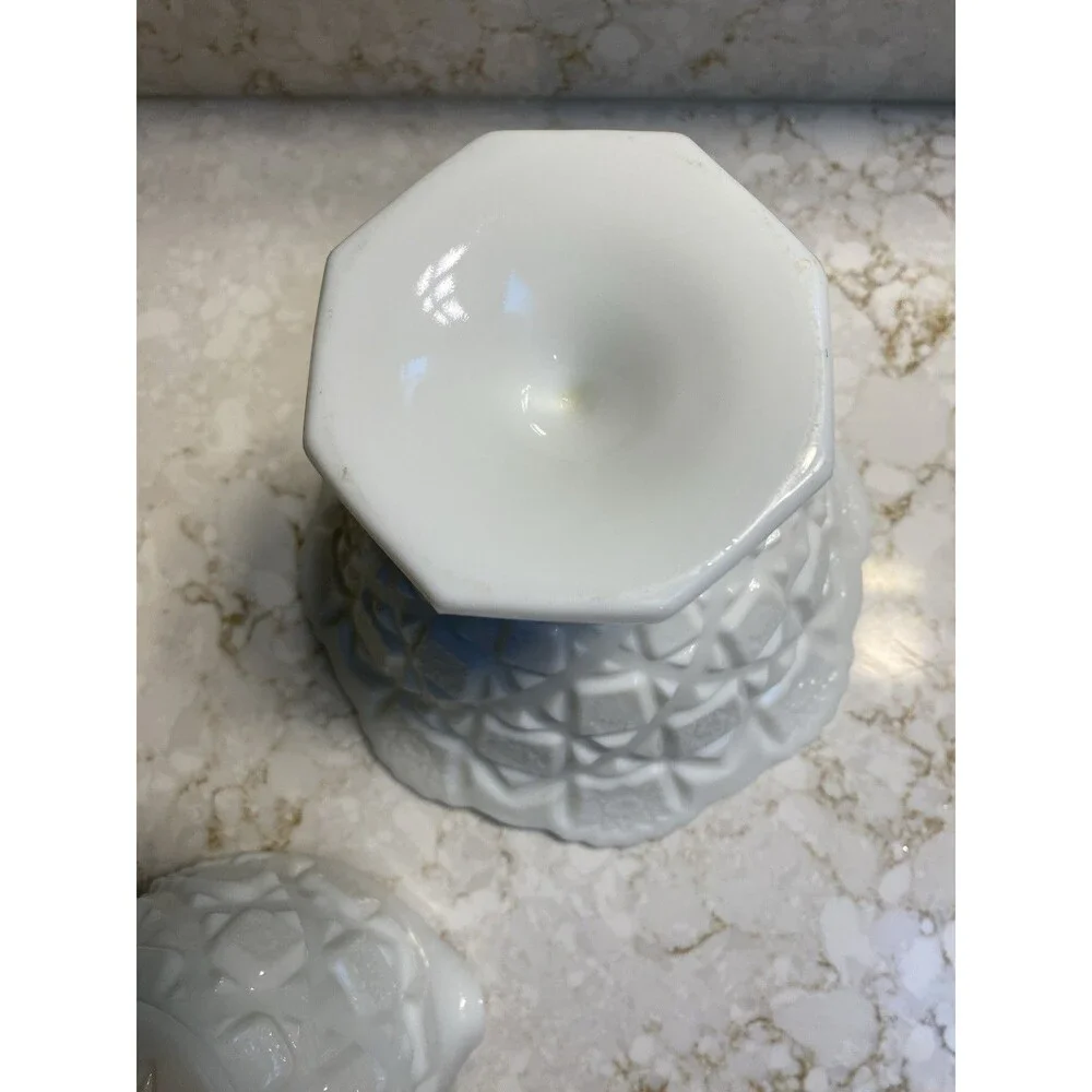 White Milk Glass Starburst Creamer & Pedestal Sugar Bowl Set 2‑Piece Vintage